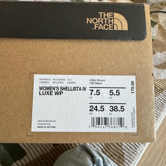 Waterproof Snow Boots “Shellista” from The North Face - Picture 2 of 4